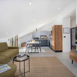 Apartman Oleander Urban Suites, High-speed Internet, At 250, Pet Friendly
